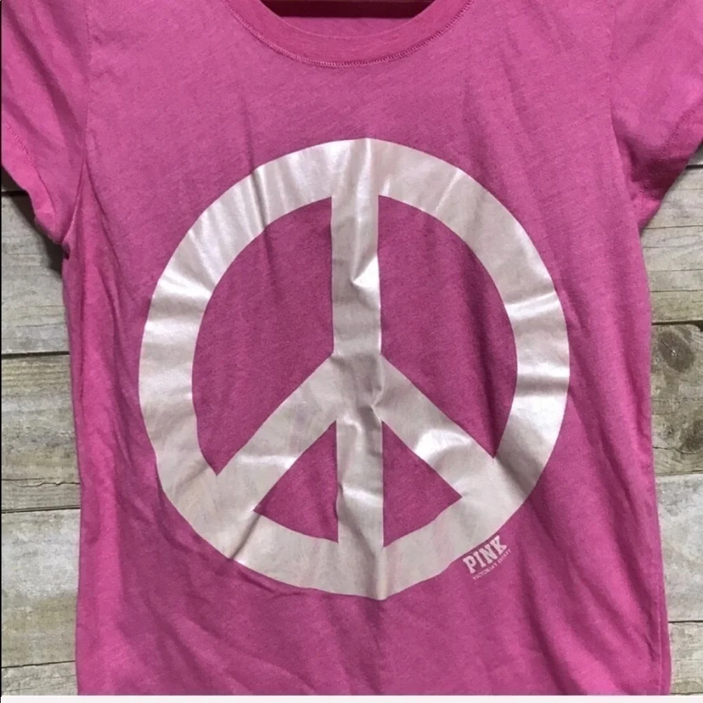Vintage PINK Victoria's Secret iridescent peace sign graphic tee size medium - Picture 3 of 7